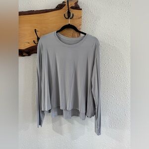 Lululemon Grey Long Sleeve shirt